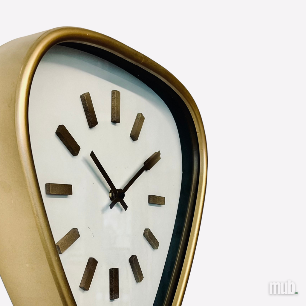 Grande horloge vintage dorée