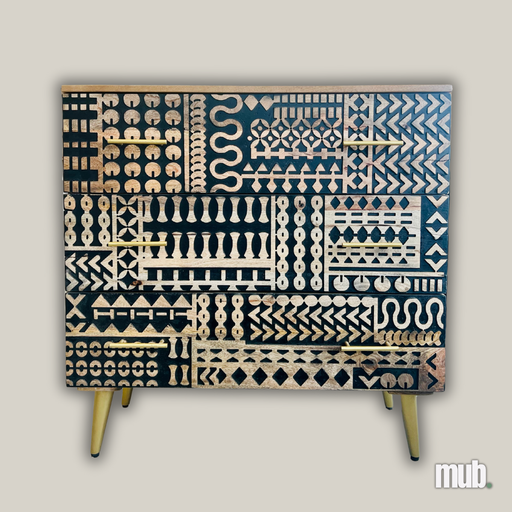 Commode en manguier sculpté