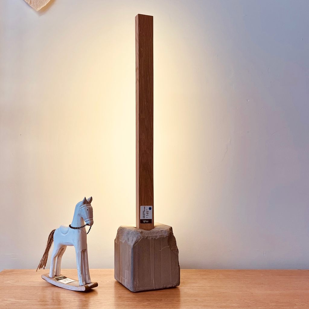 Lampe Minimaliste - Bois de Chême & Béton